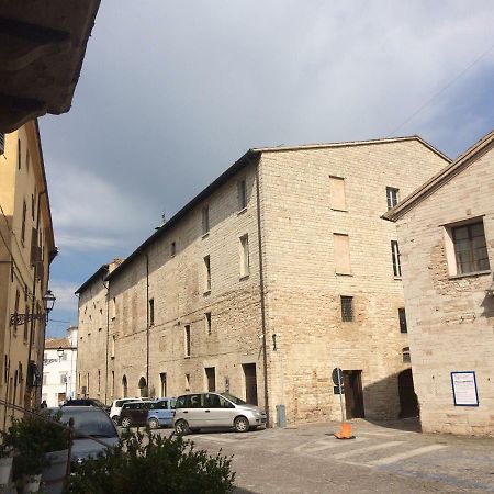 Bed & Breakfast Del Teatro Cagli Buitenkant foto